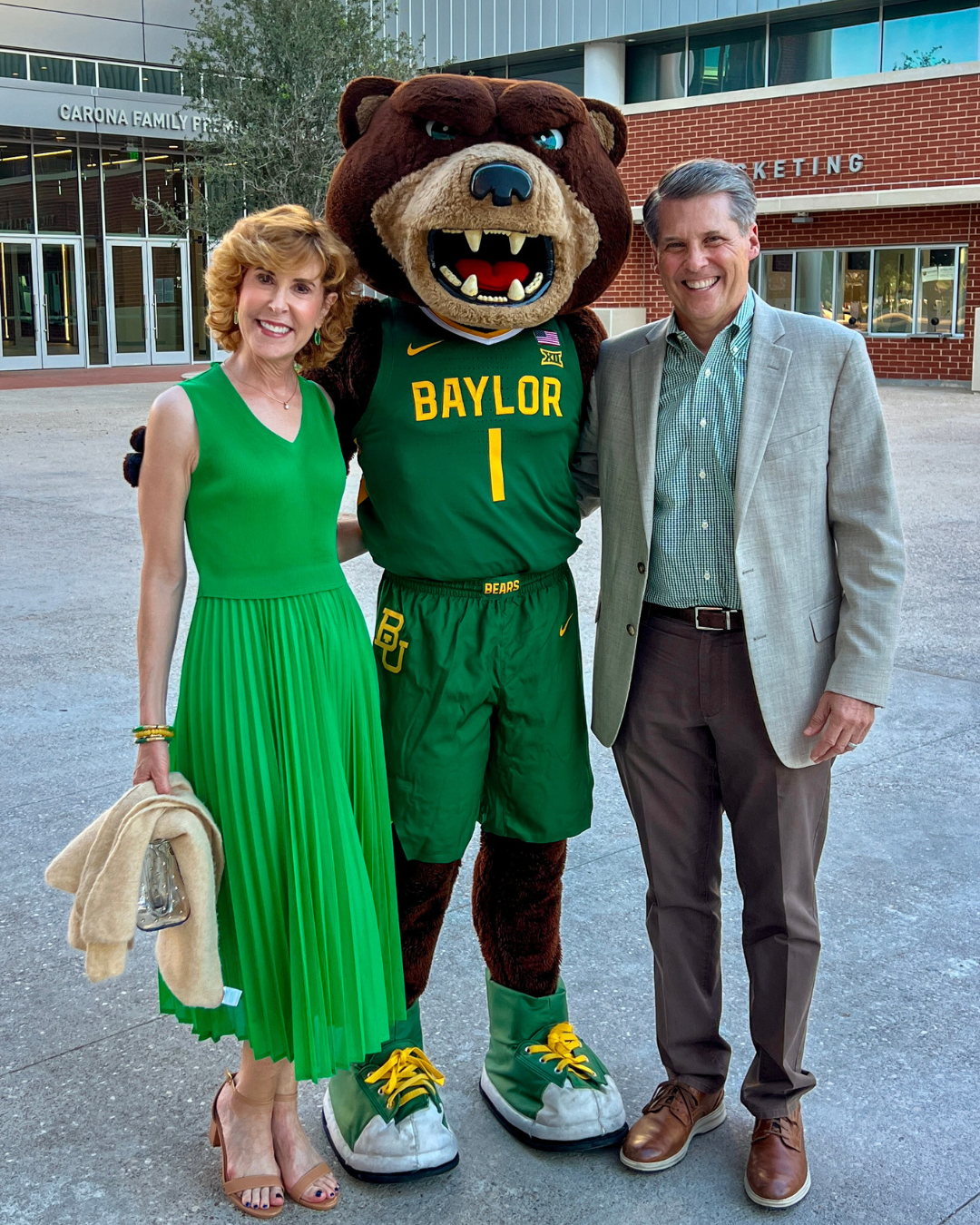 Suzy Thompson Mighell (BA ’87) with Bruiser.png