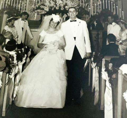 Bill and Avonnell Ballou wedding photo
