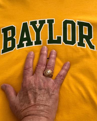 Bill Ballou (BA '60) wears his Baylor Ring
