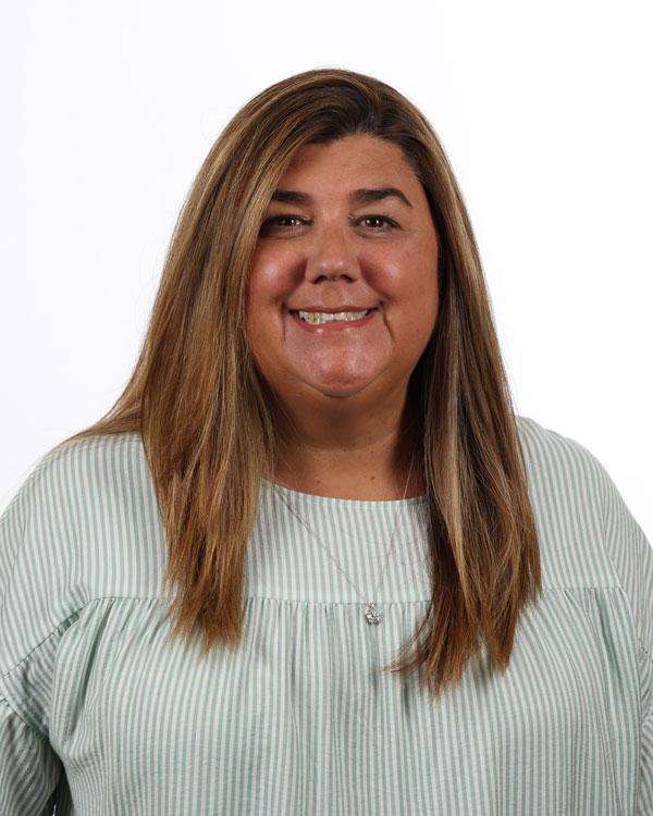 Amanda Hosni (BS '01)