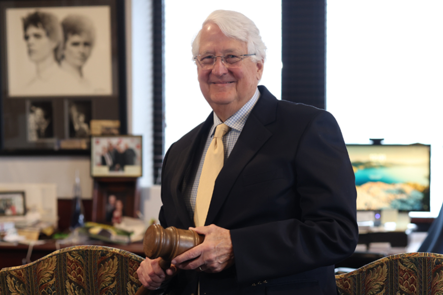 Ed Kinkeade (BA '74, JD '74).png